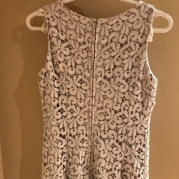 Classic shift dress - Picture 2 of 4